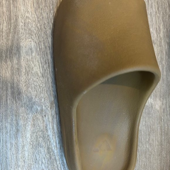Yeezy Brown Slide Sandals main image 4